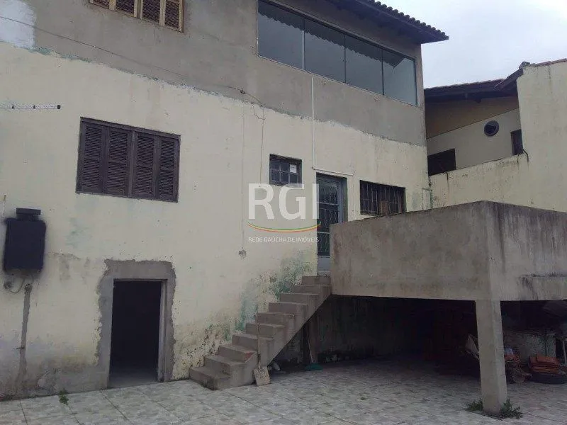 Imagem Casa para Venda - 200m², 4 dormitórios, sendo 1 suites, 3 vagas - Sarandí