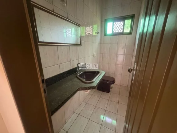 Imagem Casa de 3 dormitórios à venda no bairro Fabrício em Uberaba
