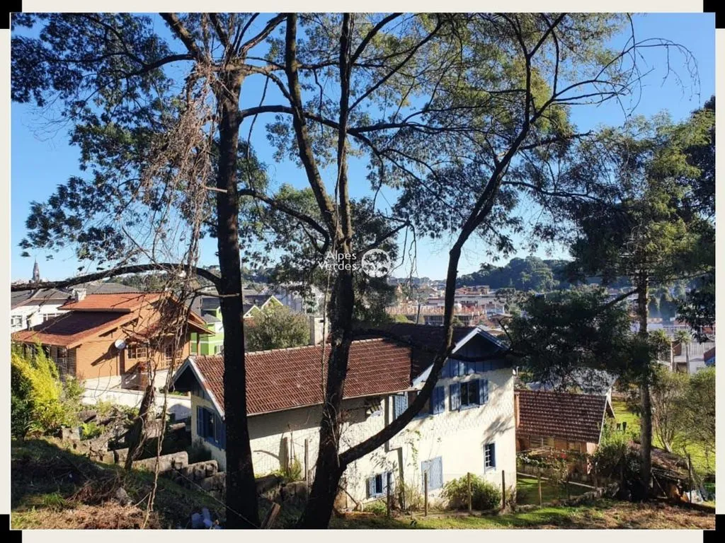 Imagem Terreno à venda, 1546 m2 por R$ 1.190.000,00 - Centro - Canela/RS