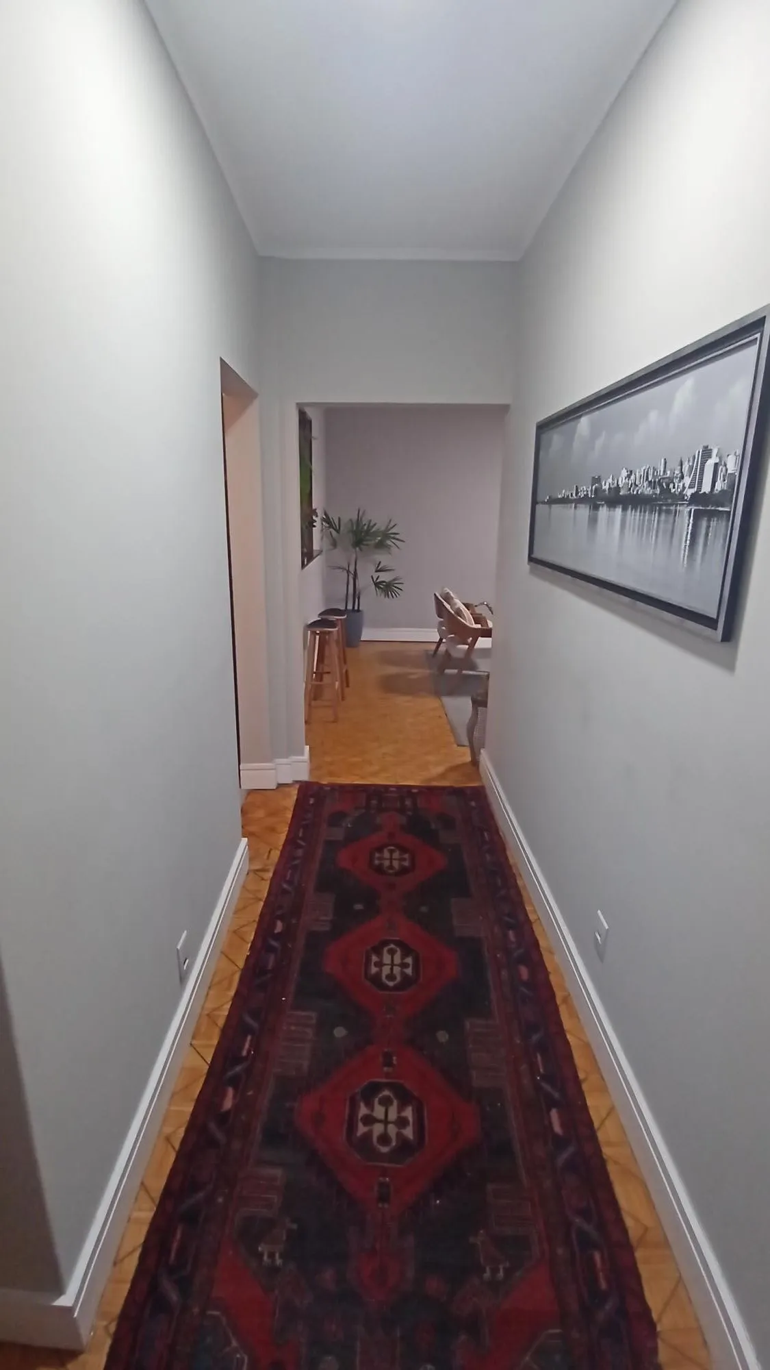 Imagem Apartamento com 4 dormitórios no Centro de Porto Alegre