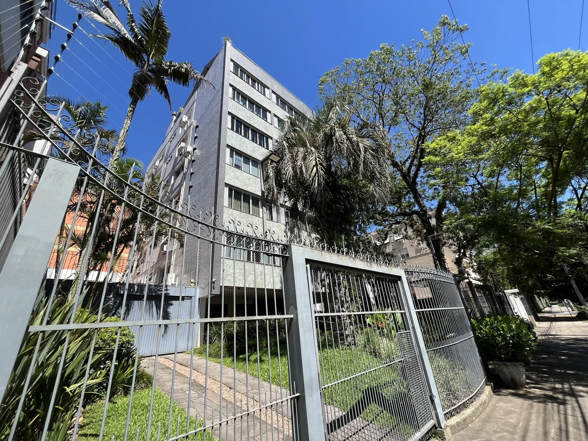 Imagem Apartamento de 3 quartos, suíte e 2 vagas de garagem no bairro Auxiliadora POA
