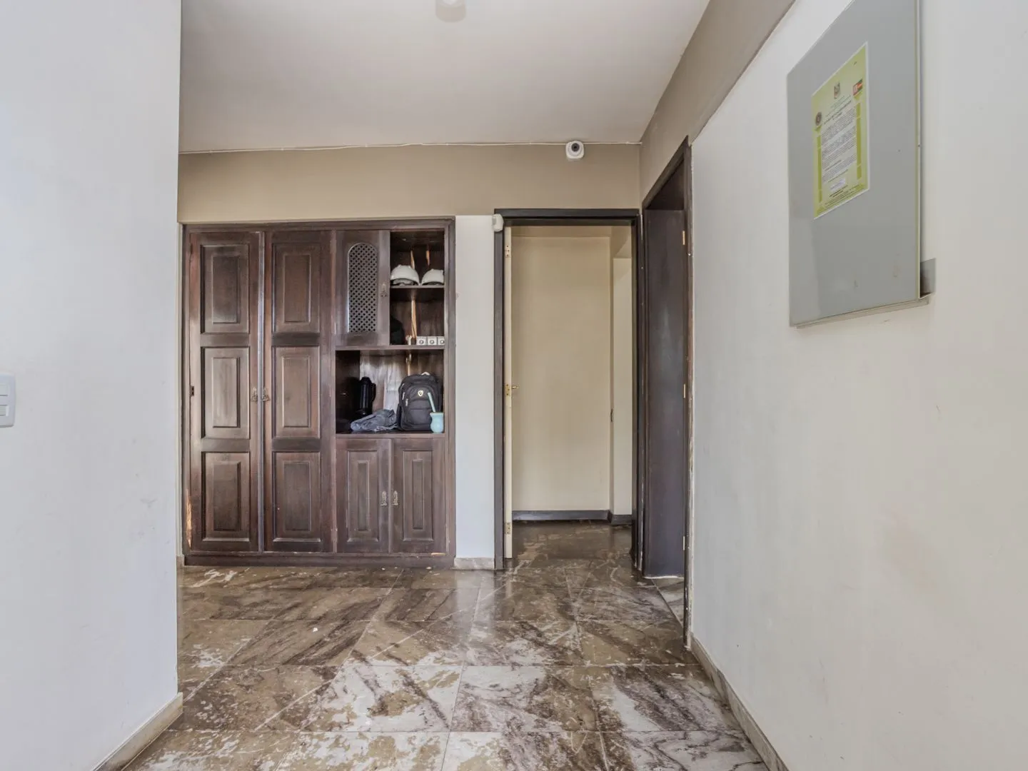 Imagem Casa sobrado no Menino Deus de 3 dormitórios e 3 vagas