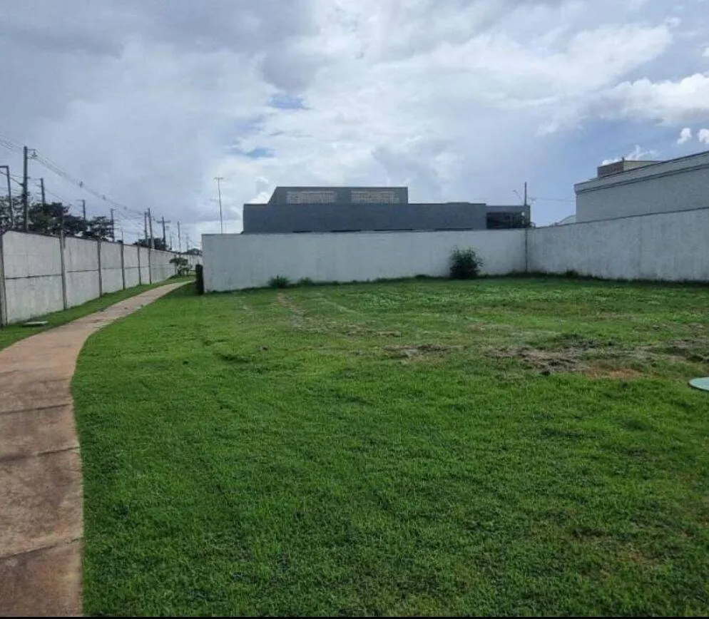 Imagem Terreno Condomínio Primor das Torres na Av. Das Torres