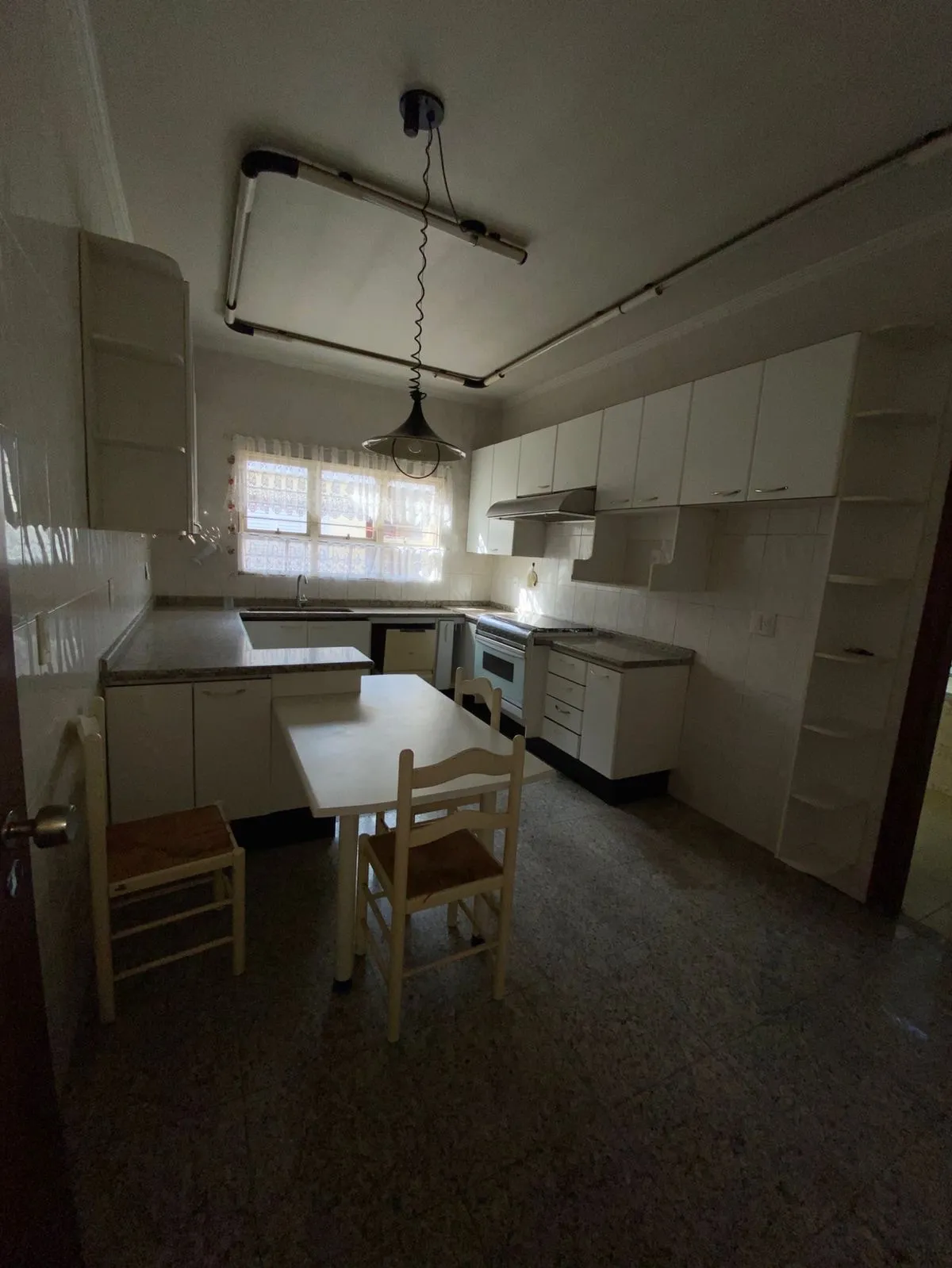 Imagem Prédio Comercial para alugar em Parque Campolim de 384.60m² com 6 Garagens