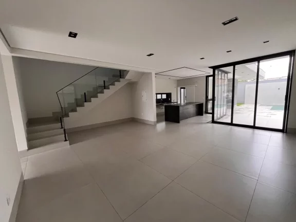 Imagem Casa em Condomínio para Venda em Cuiabá / MT no bairro Jardim Imperial