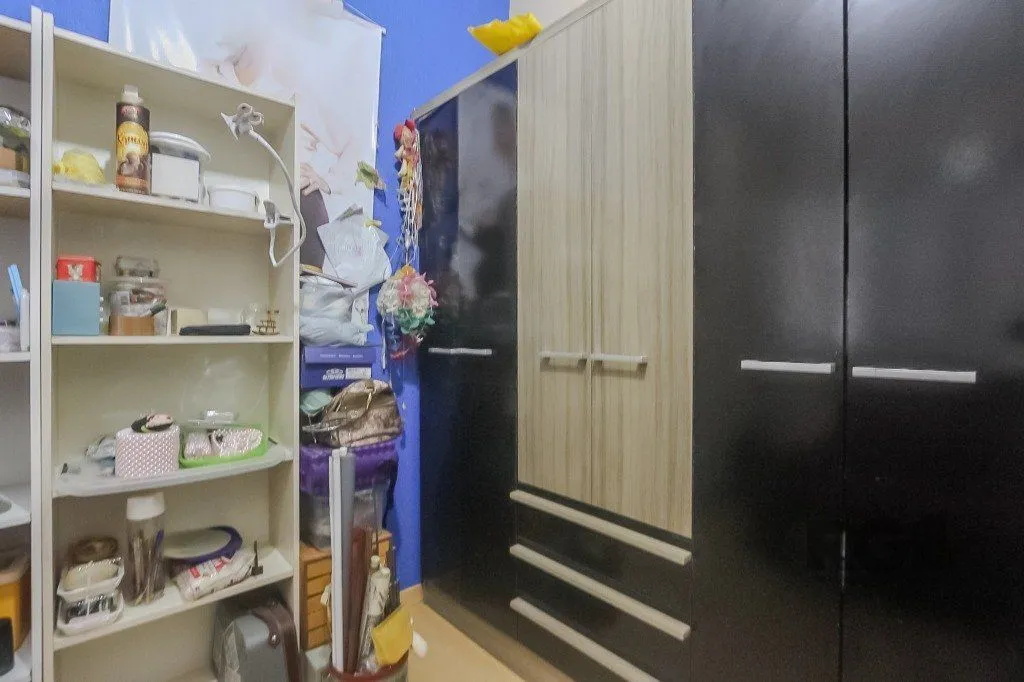 Imagem Casa em condomínio, 77m², 2 dormitórios e 2 vagas no bairro Humaitá