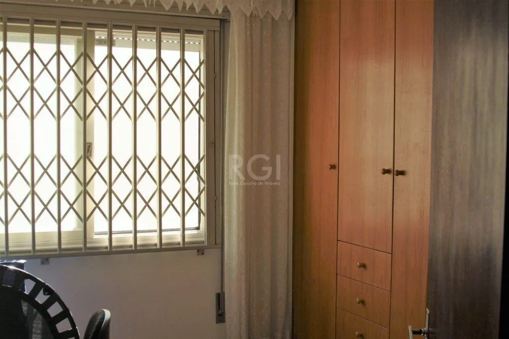 Imagem Apartamento com 03 dormitórios, churrasqueira e vaga de garagem no Menino Deus