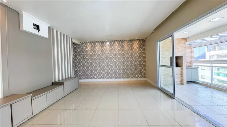 Imagem APARTAMENTO COM 189 m² - PONTA DA PRAIA - SANTOS SP