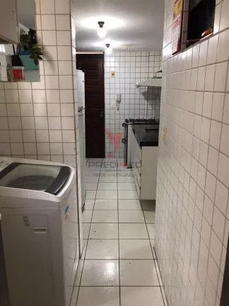 Imagem Apartamento em Manaíra . Com varanda e vista parcial do mar. Dependência
