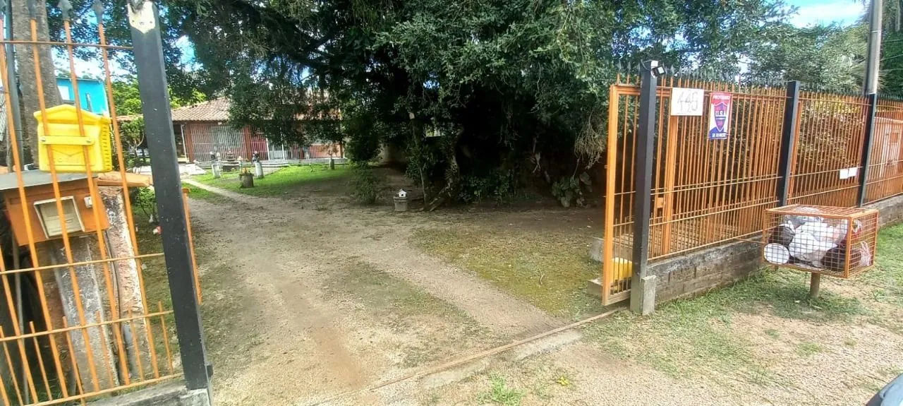 Imagem Terreno no bairro Hípica com 3.780m² com 3 casas