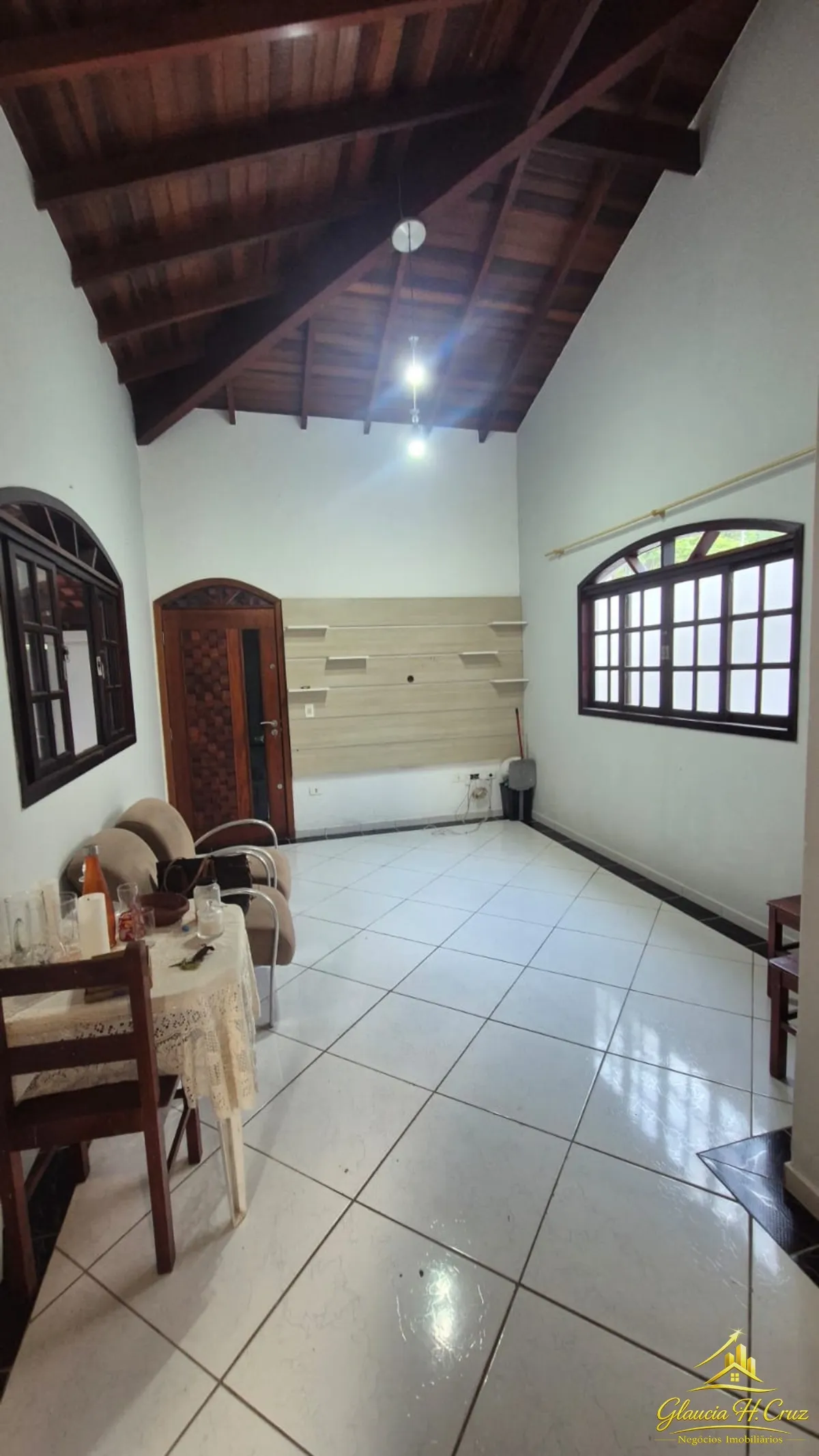 Imagem Seu Novo Lar no Balneário Forest! Casa à Venda a Poucos Minutos da Praia e do Centro