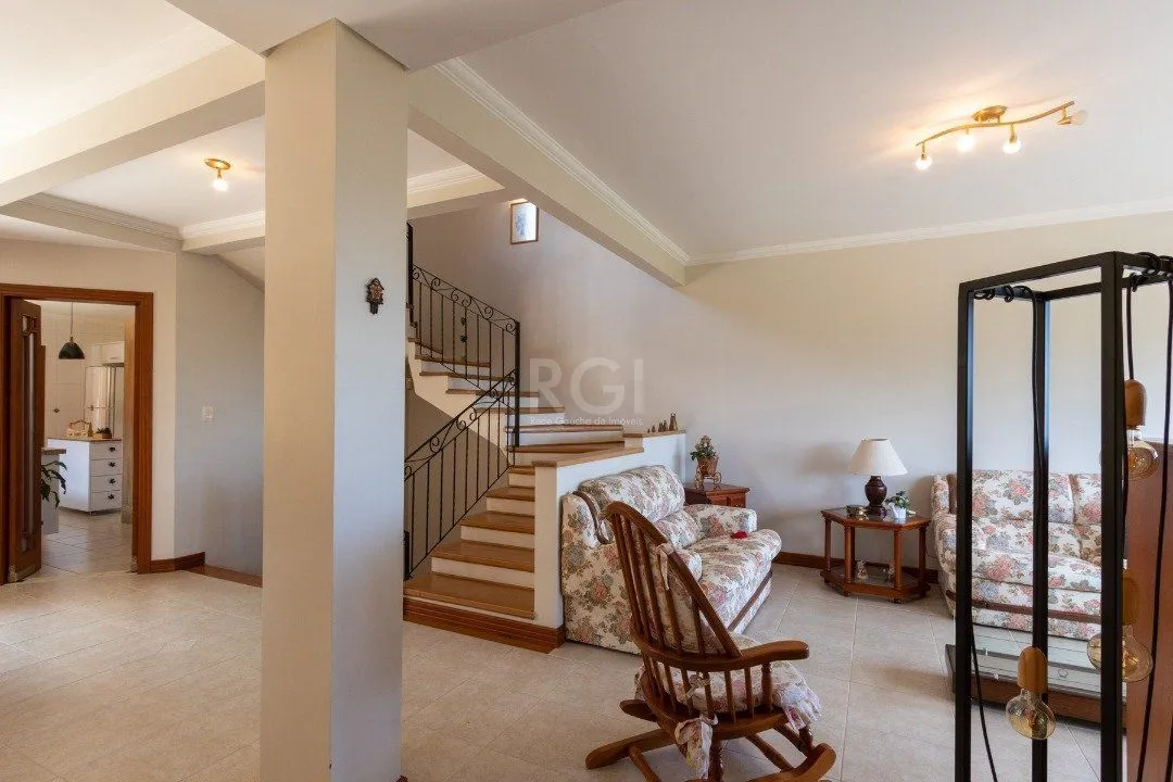 Imagem Casa para Venda - 358.78m², 3 dormitórios, sendo 1 suites, 3 vagas - Jardim Isabel