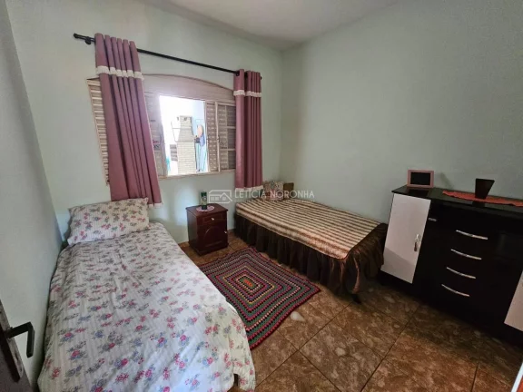 Imagem Casa à Venda