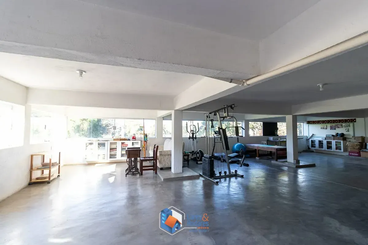 Imagem Casa comercial para venda em Guarapiranga, 450m²
