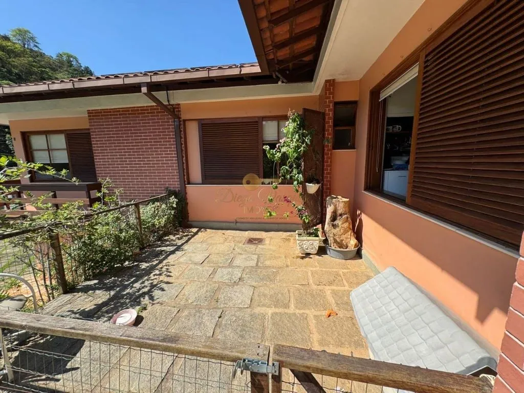 Imagem Pousada para Venda em Teresópolis / RJ no bairro Albuquerque