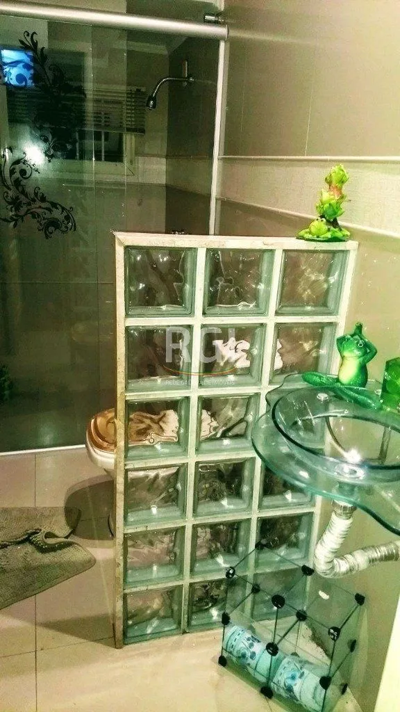 Imagem Casa para Venda - 300m², 2 dormitórios, sendo 1 suites, 3 vagas - Belém Novo