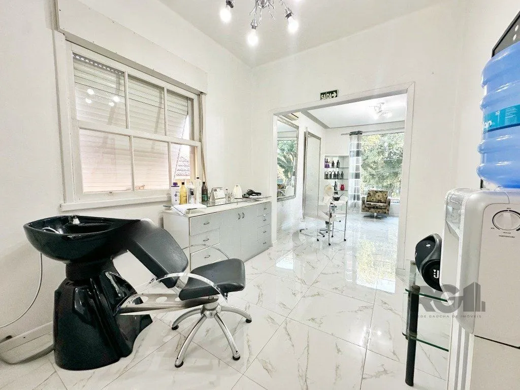 Imagem Casa comercial ou residencial com 14 vagas próxima á av. Teresópolis