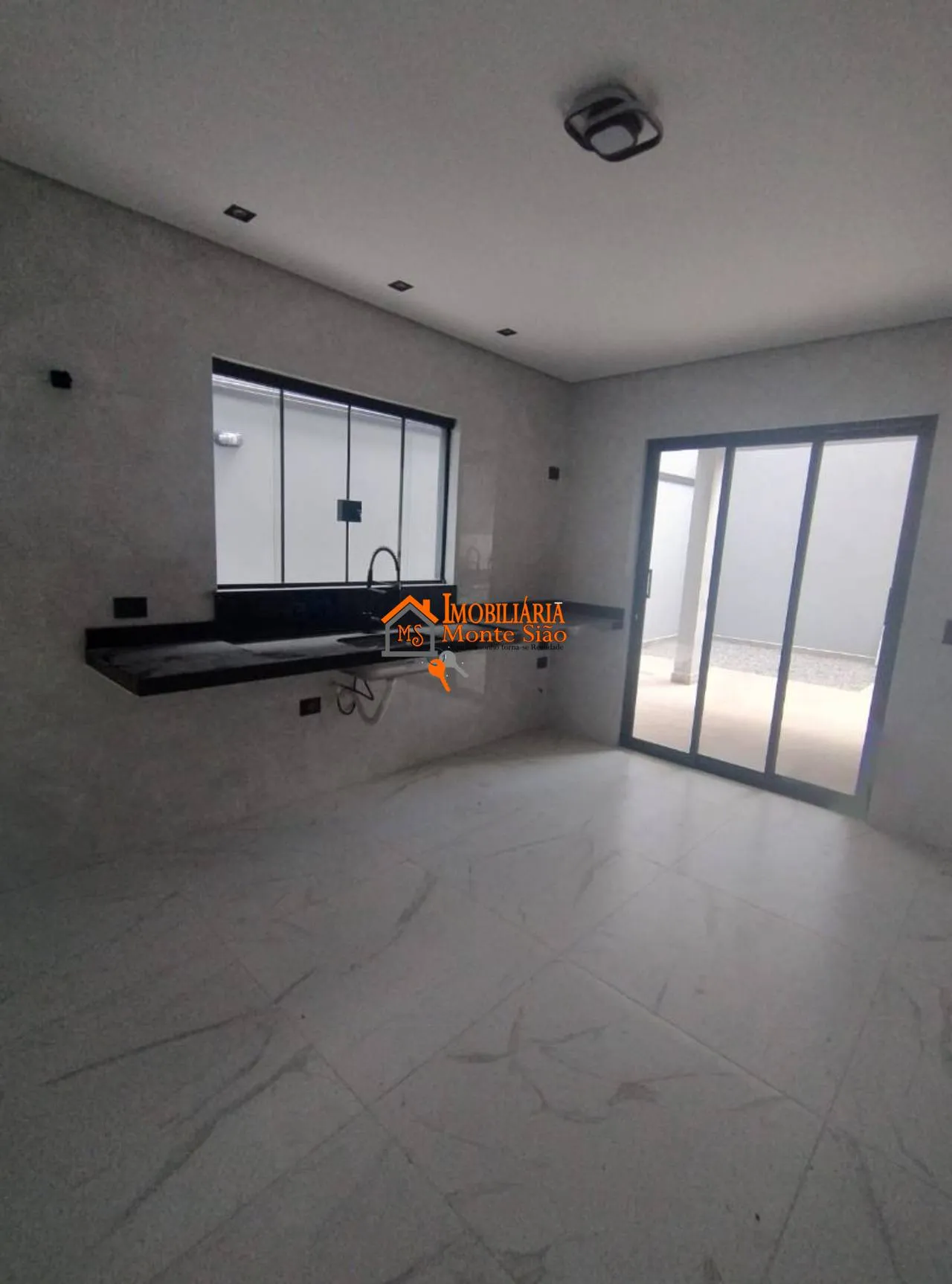 Imagem Sobrado com 3 dormitórios à venda, 95 m² por R$ 680.000,00 - Parque Residencial Scaffid II - Itaquaquecetuba/SP