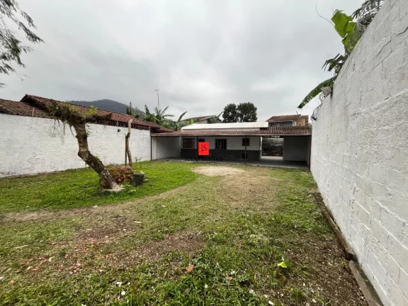 Foto do imóvel Imóvel térreo Pereque Açu com amplo espaço externo