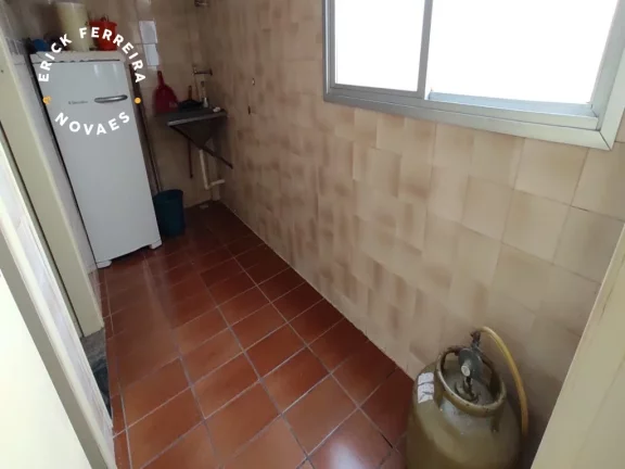 Imagem Apartamento 2 Quartos Sendo 01 Suíte Mobiliado Cozinha, Área de Serviço Dependência completa de empregado banheiros Ampla sala Vaga de Garagem