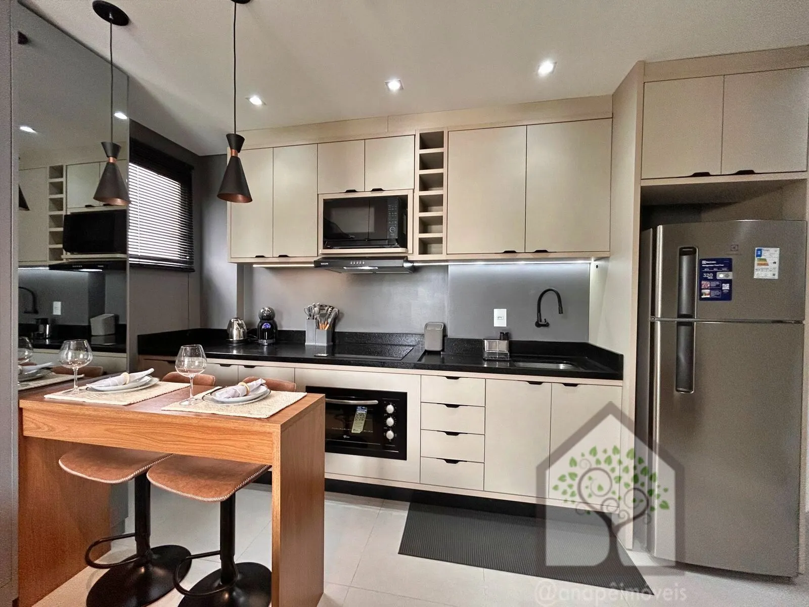 Imagem Studio Mobiliado à Venda na Carvoeira | 100 m da UFSC | Pronto para Morar ou Investir