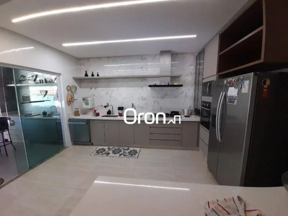 Imagem Sobrado à venda, 366 m² por R$ 1.499.000,00 - Setor Jaó - Goiânia/GO