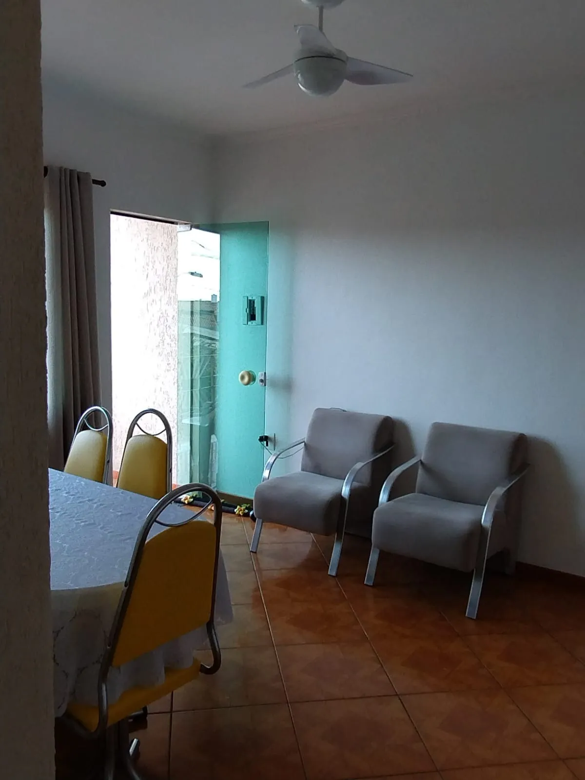 Imagem Casa Ampla e Confortável com 5 Dormitórios no Parque Jataí II-