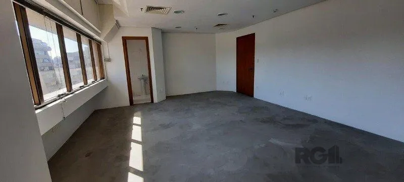 Imagem SALA COMERCIAL NA PADRE CHAGAS - MOINHOS DE VENTO