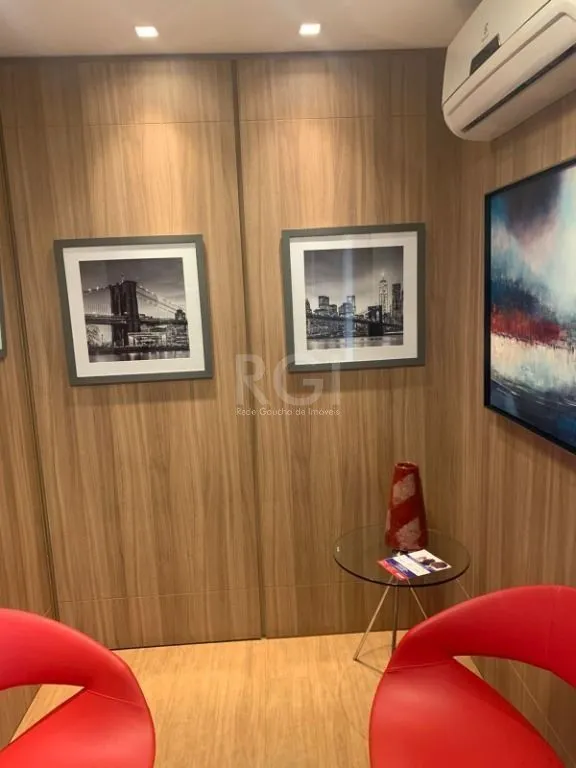 Imagem Prédio Para Comprar , 3300 m² por R$ 14.000.000,00 - Centro - Porto Alegre/RS