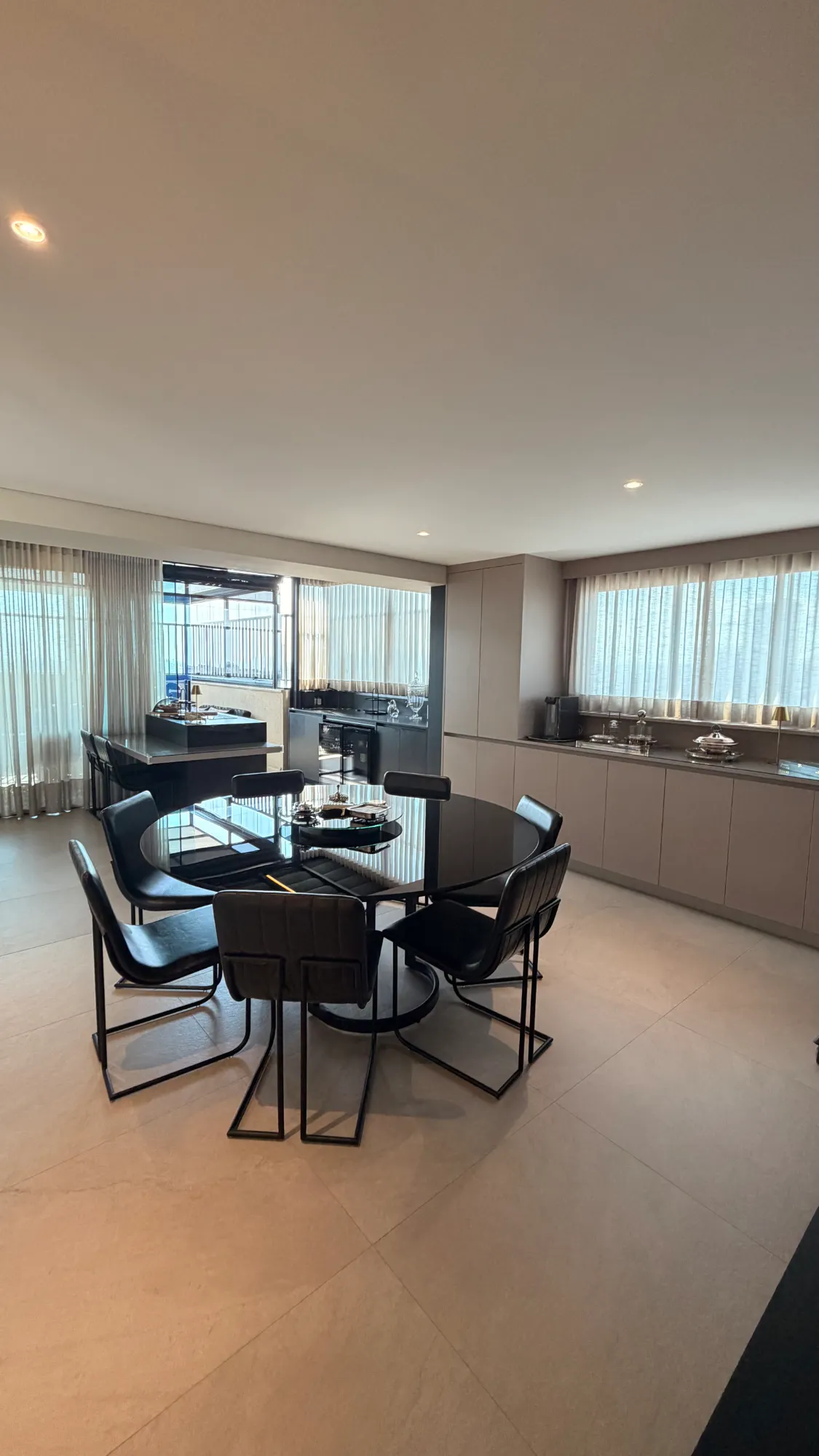Imagem Cobertura com 3 Quartos à Venda, 245 m² em Cambuí - Campinas
