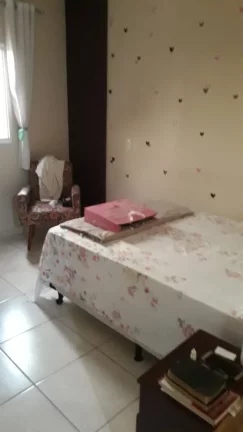 Imagem Apartamento com 2 quartos sendo 1 suíte, sala 2 ambientes com sacada, cozinha planejada, banheiro c...