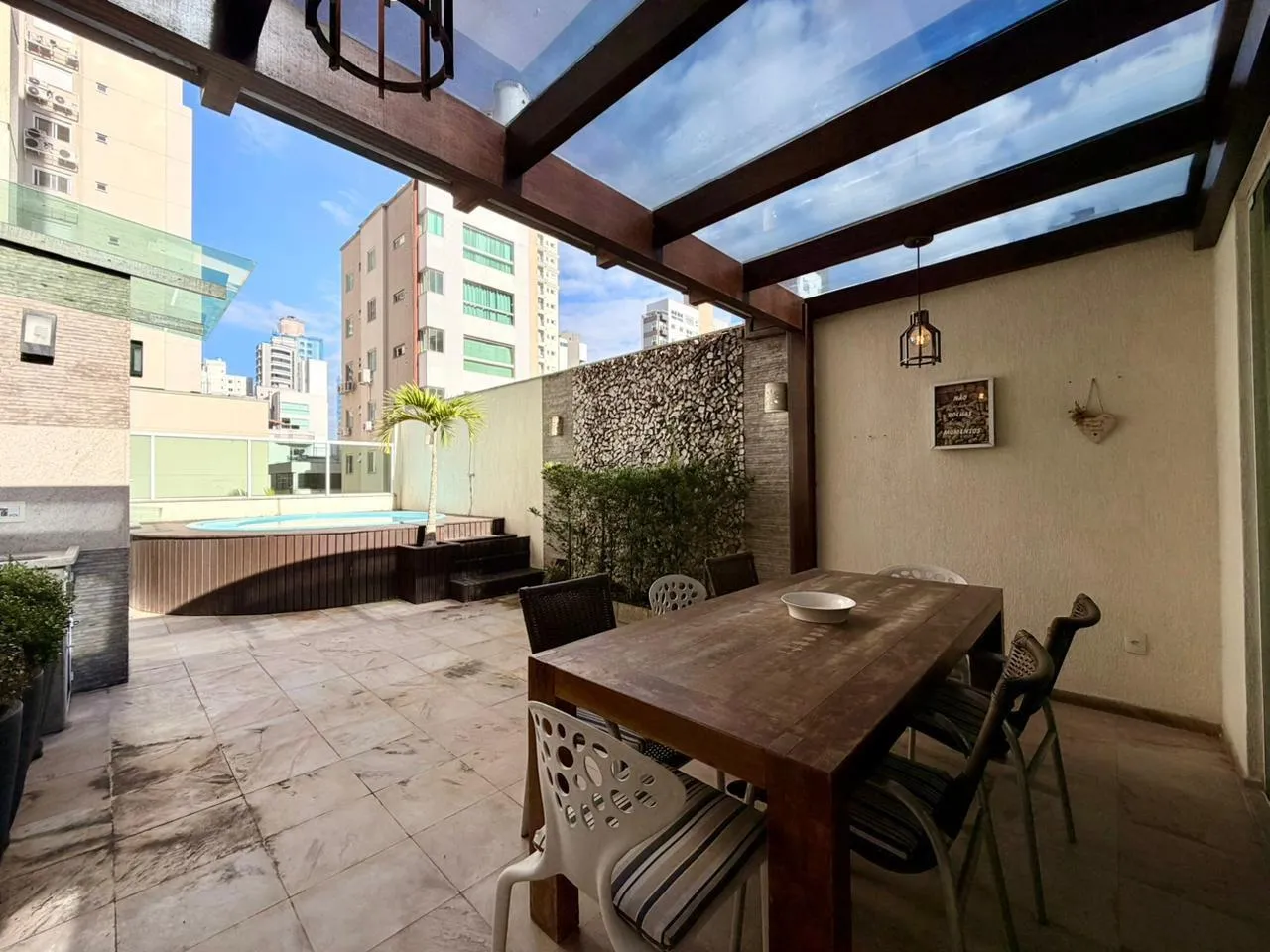 Imagem Apartamento à venda com 177m2 por R$ 2.700.000,00