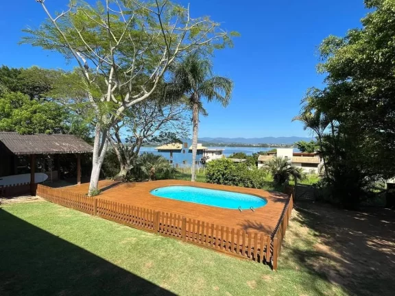 Imagem Casa mobiliada com vista espetacular para Lagoa de Ibiraquera - Ponta da Piteira, em Imbituba-SC.