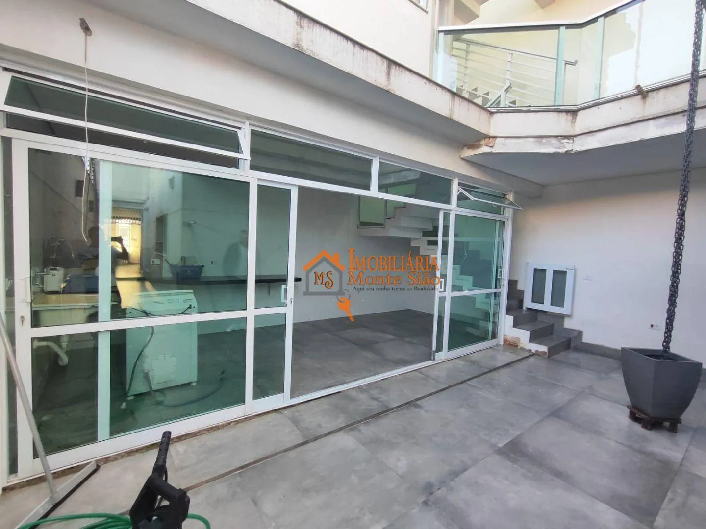 Imagem Sobrado com 4 dormitórios à venda, 450 m² por R$ 1.616.000,00 - Residencial e Comercial Guarulhos - Guarulhos/SP