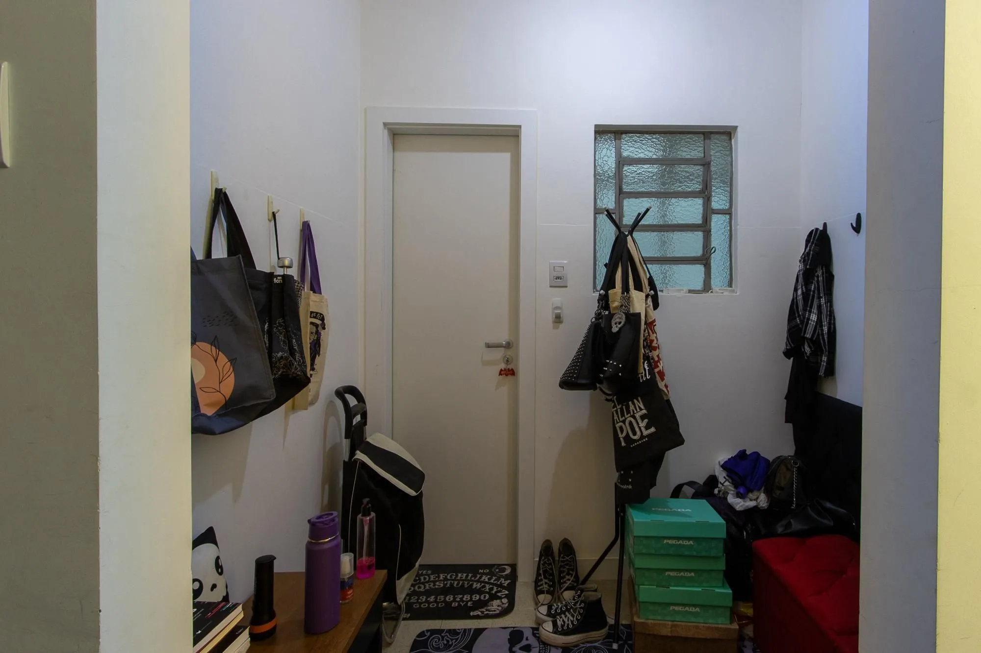 Imagem Apartamento Semi-mobiliado de 2 Quartos no Bairro Bom Fim