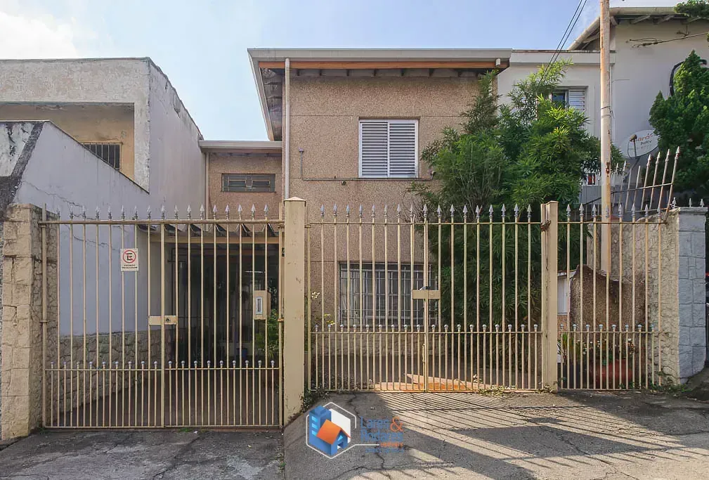 Imagem Sobrado para venda em Água Branca com 3 quartos, sendo 1 suíte, 126m²
