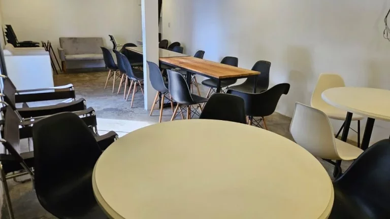 Imagem Sala Comercial de 60m² para alugar no 2º andar, localizada na Torre, Recife - Pernambuco.