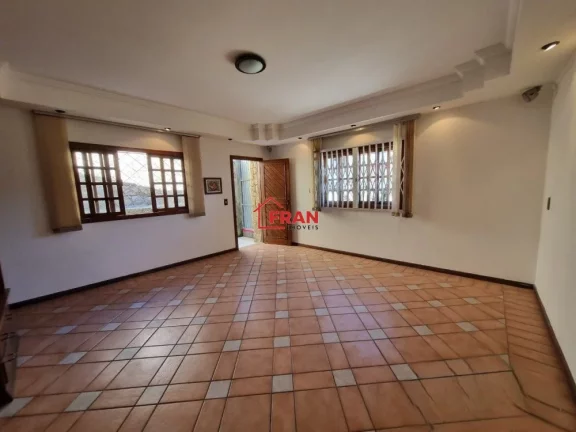 Imagem Belíssima Casa Alto Padrão em Condomínio fechado no Córrego