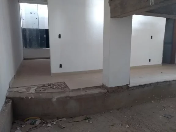 Imagem Linda casa com 3 pisos, Jd Estoril, venda