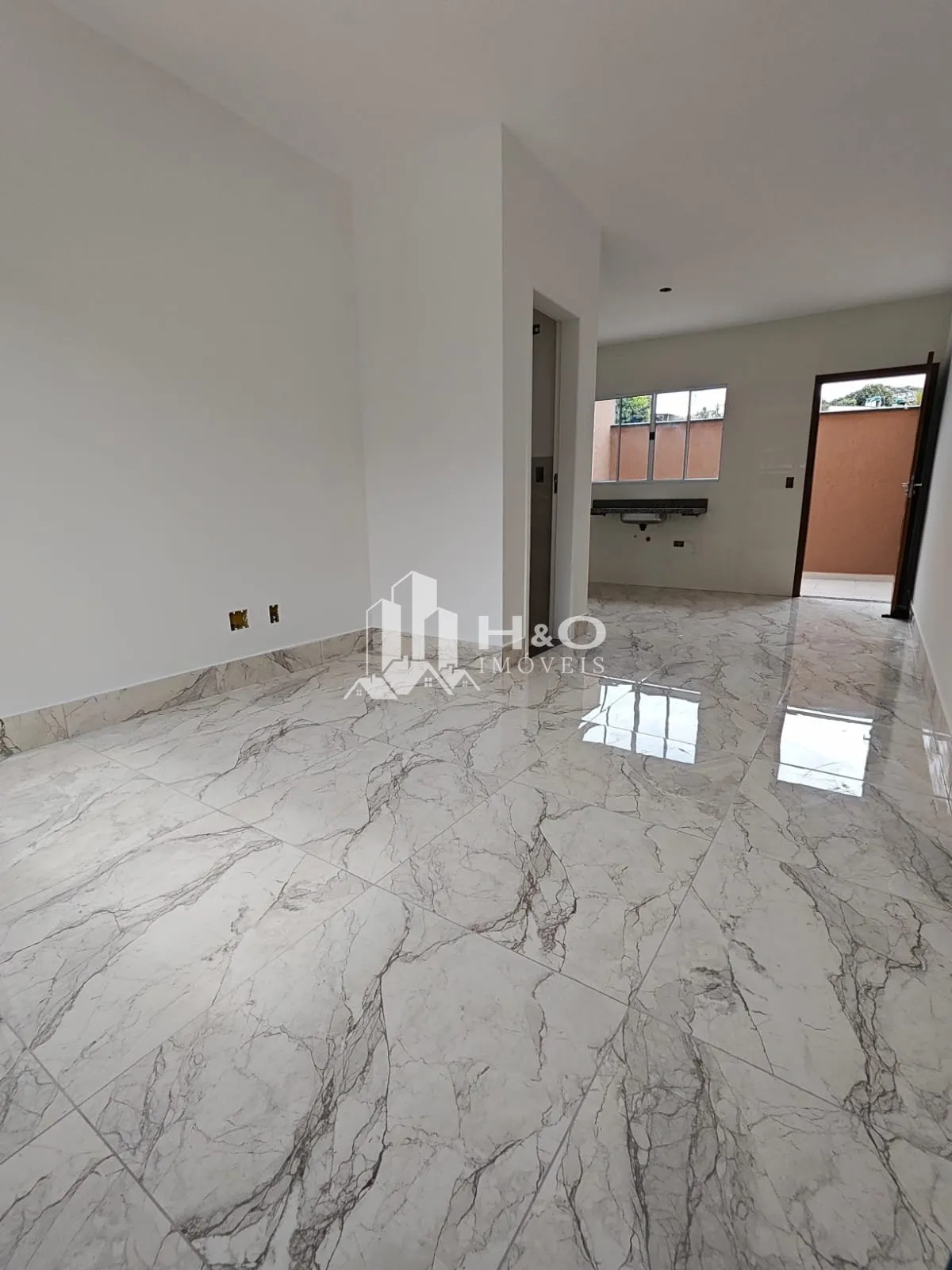 Imagem Sobrado Frontal à Venda na Vila Áurea - Guaianazes