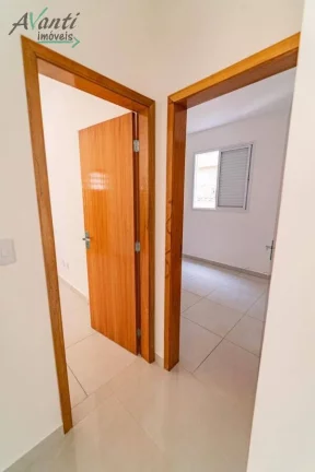Imagem Casa sobreposta à venda no Campo Grande em Santos – 3 suítes, 4 vagas – R$ 1.300.000