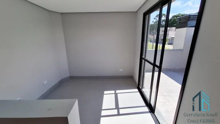 Imagem Sobrado novo, 02 suítes, terraço aberto e ático no Santa Cândida em Curitiba PR