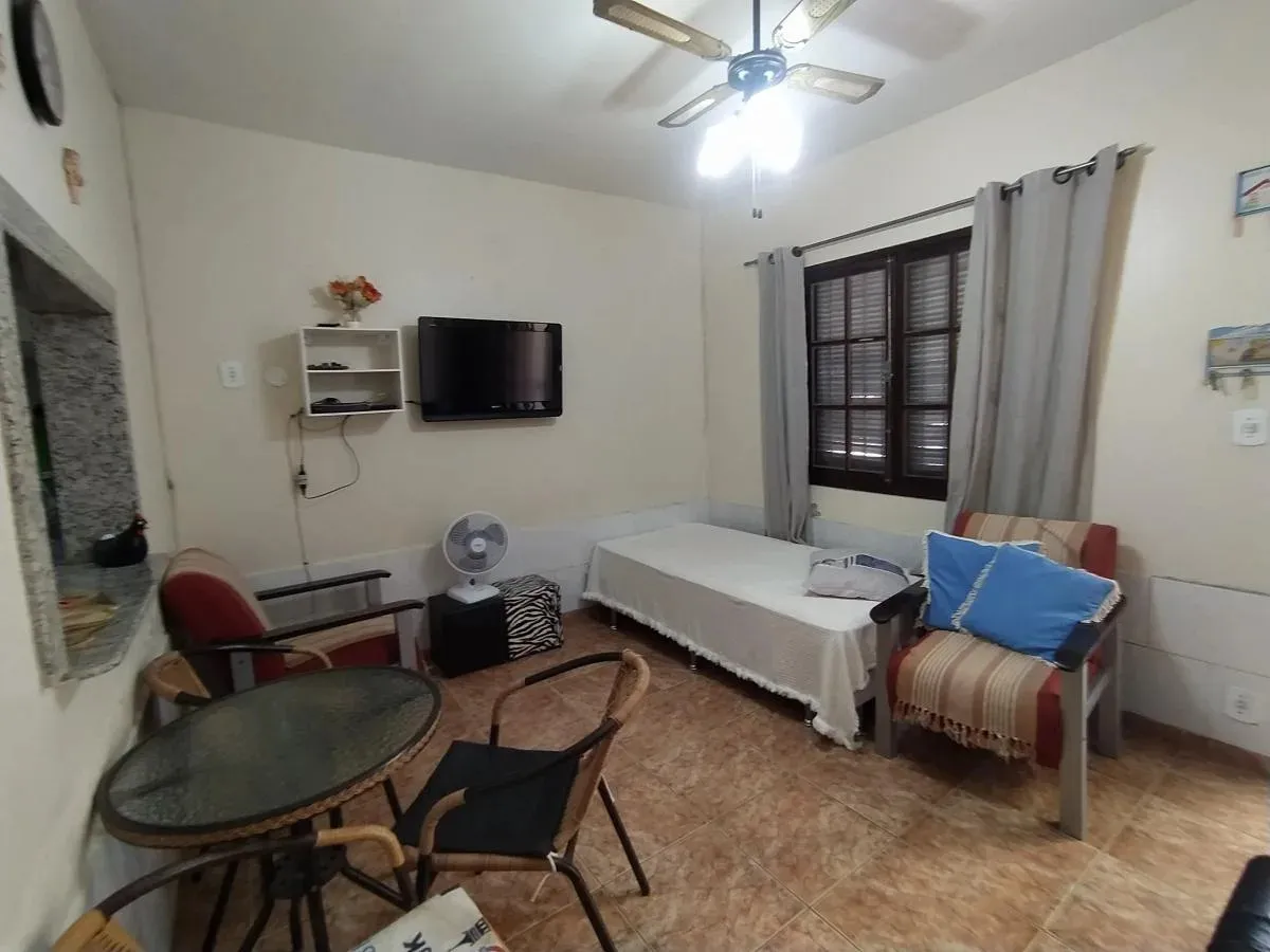 Imagem Casa em Condomínio para Venda em Cabo Frio / RJ no bairro Peró