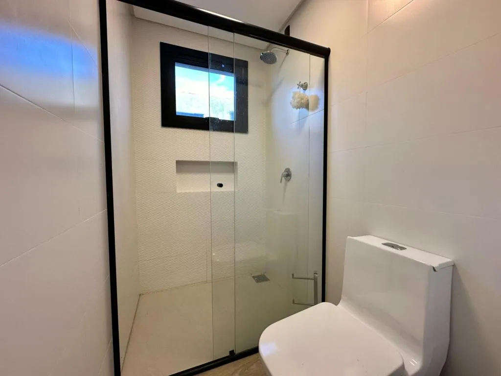 Imagem Casa em Condominio 3 Dormitórios - Bairro Araçá