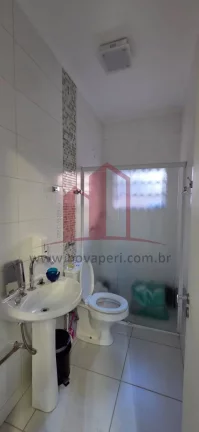Imagem Oportunidade Única: Casa Comercial à Venda no Centro de Franco da Rocha-SP, 3 Quartos, 1 Suíte, 4 Salas e 2 Vagas de Garagem!