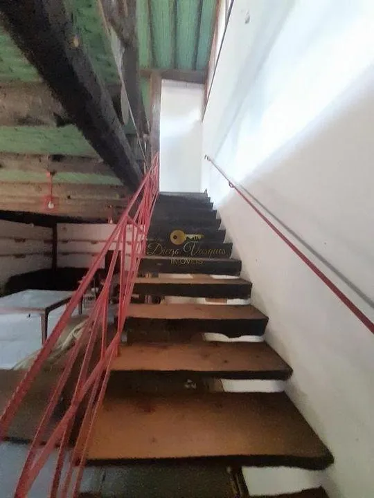 Imagem Comercial para Venda em Teresópolis / RJ no bairro Albuquerque