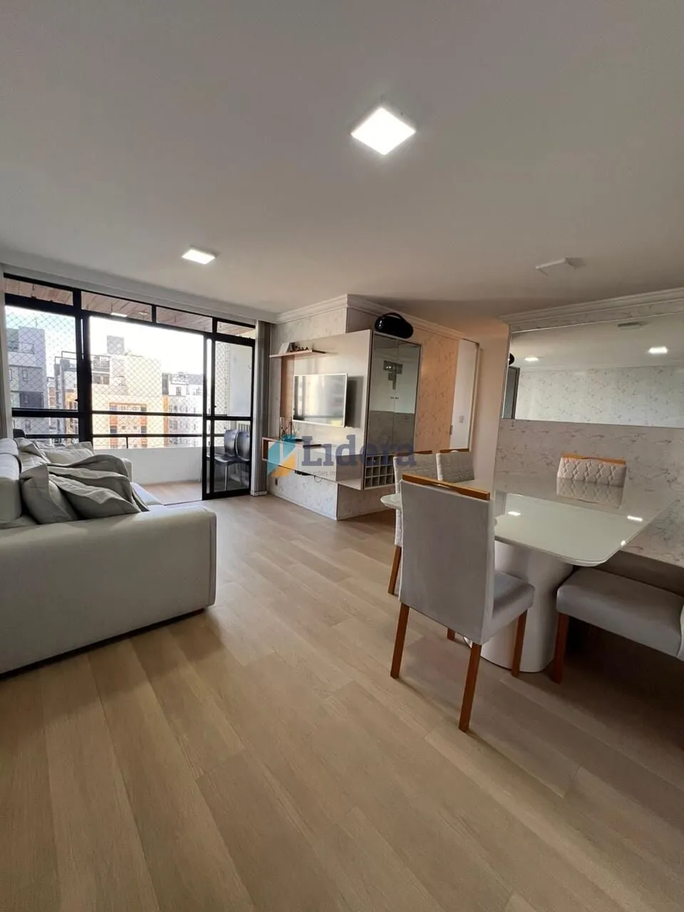 Imagem Apto Alto Padrão - 115M² - 3 quartos + DCE - 2 vagas de garagem - em Intermares, Cabedelo/PB