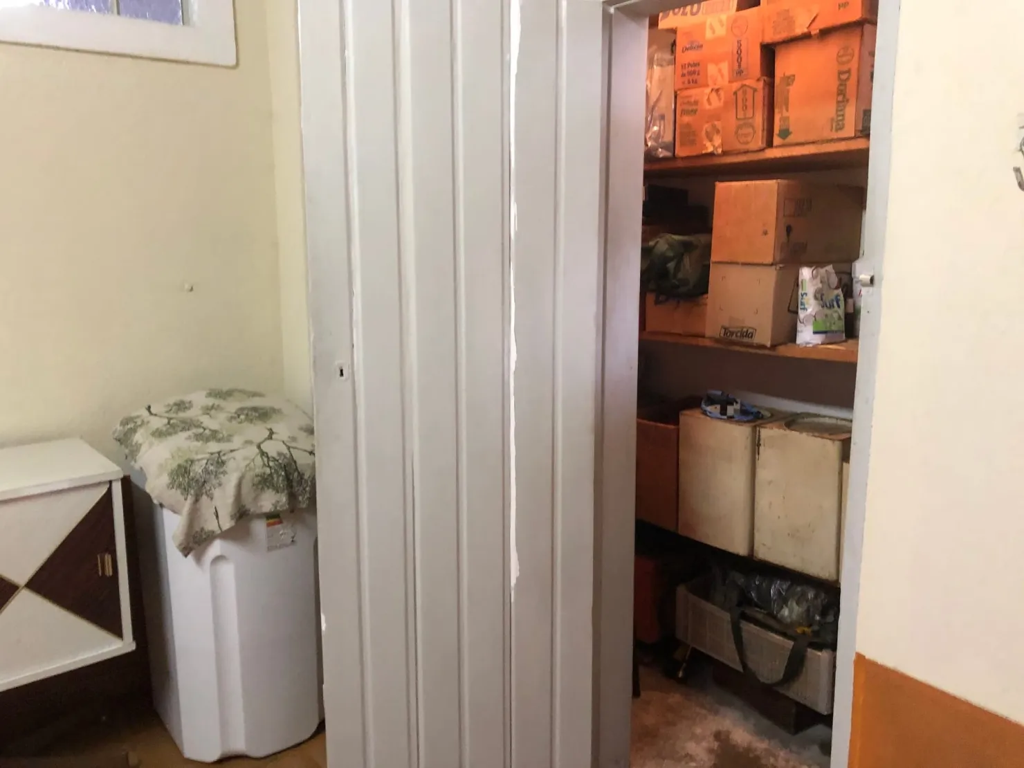 Foto do imóvel Casa à venda 3 Quartos, 1 Suite, 2 Vagas, 400M², Loteamento Eduardo da Silva Neto, Pindamonhangaba - SP