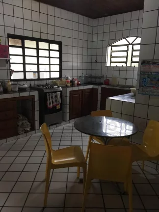 Imagem CASAL IMÓVEIS VENDE CASA CONJUNTO EUCLIDES FIGUEIREDO COM PISCINA E 10 VGS