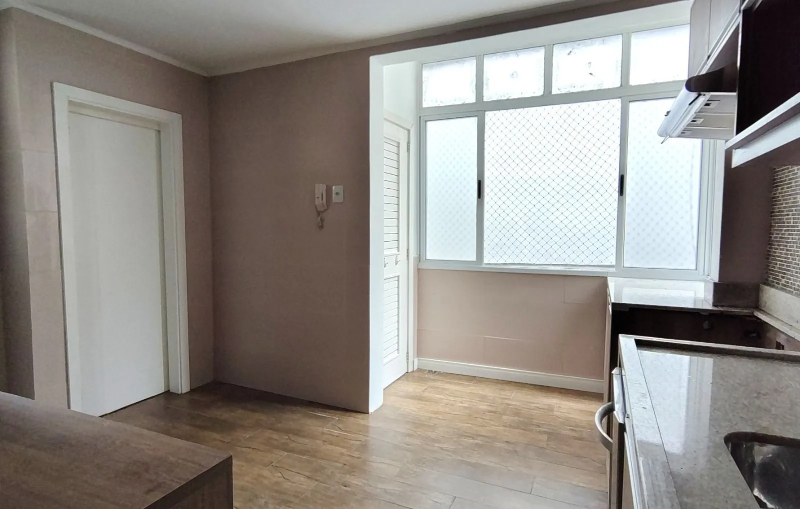 Imagem Apartamento de 3 dormitórios, 2 banheiros no Centro Histórico.